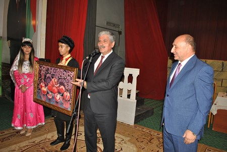 Lənkəran teatrı yeni mövsümə Biləsuvarda başlayıb Lənkəran teatrı yeni mövsümə Biləsuvarda başlayıb