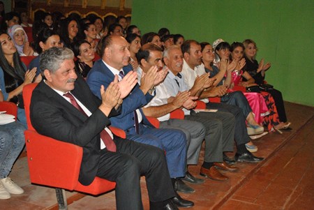 Lənkəran teatrı yeni mövsümə Biləsuvarda başlayıb Lənkəran teatrı yeni mövsümə Biləsuvarda başlayıb