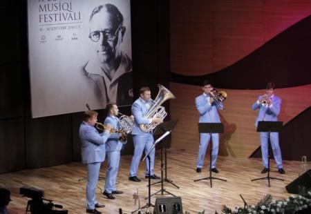 “New Life Brass” Bakıda konsert verib