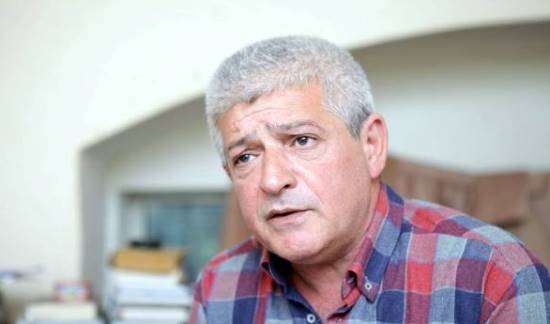 Ömür ağacından göylərin dibsizliyinə - Cavanşir Yusiflinin şeirləri Ömür ağacından göylərin dibsizliyinə - Cavanşir Yusiflinin şeirləri