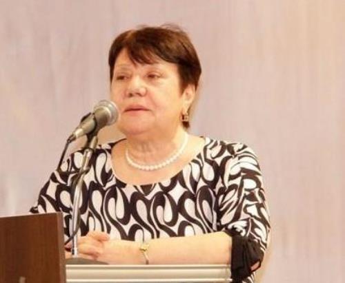 Ömür yol gedir hələ - Ofelya Babayevanın şeirləri