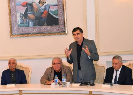 Nəsib Nəbioğlunun "Seçilmiş əsərləri"nin I cildi təqdim edilib Nəsib Nəbioğlunun "Seçilmiş əsərləri"nin I cildi təqdim edilib