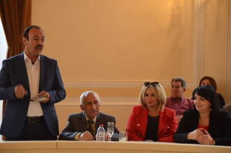 İbrahim İlyaslının 55 illik yubileyi və yeni kitabının imza törəni keçirildi