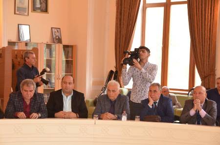 İbrahim İlyaslının 55 illik yubileyi və yeni kitabının imza törəni keçirildi