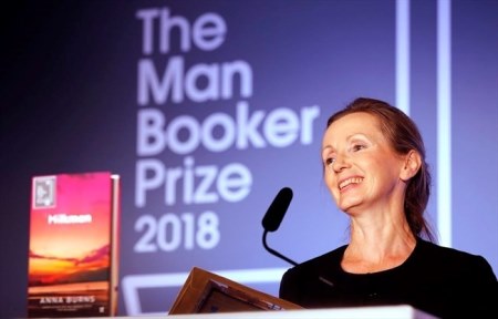 Buker mükafatına britaniyalı yazıçı layiq görülüb