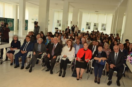 “Femidanın gözləri” povestinin təqdimatı keçirilib “Femidanın gözləri” povestinin təqdimatı keçirilib