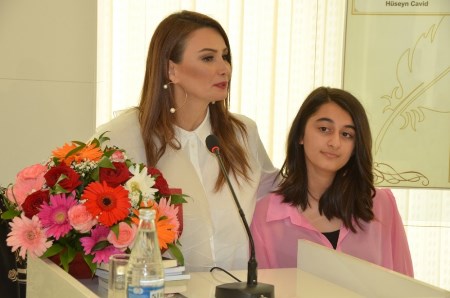 “Femidanın gözləri” povestinin təqdimatı keçirilib “Femidanın gözləri” povestinin təqdimatı keçirilib