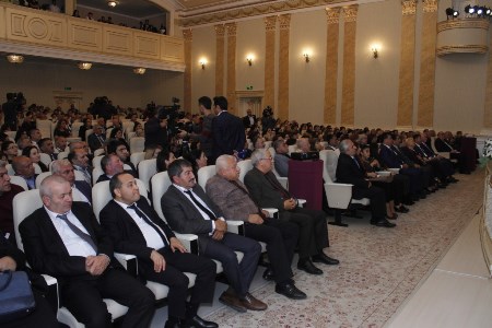 Sumqayıt Teatrının 50 illik yubileyi qeyd edilib Sumqayıt Teatrının 50 illik yubileyi qeyd edilib