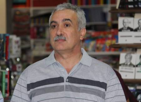 Xatirələr səpələnir xəzəltək - Süleyman Abdullanın şeirləri