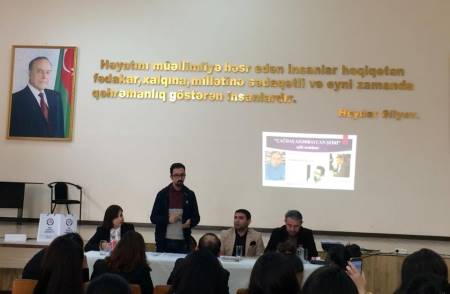 Üç şair tələbələrlə görüş keçirib Üç şair tələbələrlə görüş keçirib