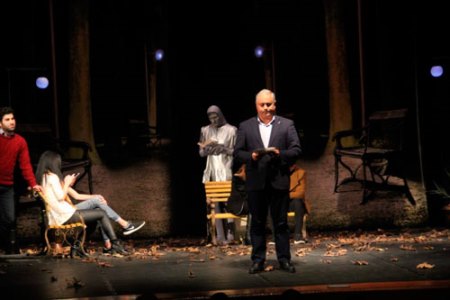 “Sevgi şimşəyi” tamaşasının premyerası olub