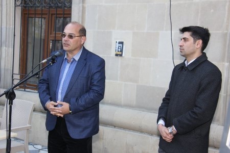 "...və bütün qaranlıq otaqlar" şeirlər kitabının təqdimatı keçirildi "...və bütün qaranlıq otaqlar" şeirlər kitabının təqdimatı keçirildi