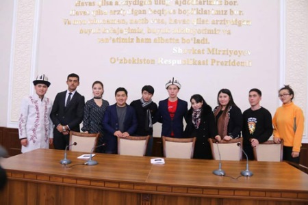 Tarixlə nəfəs-nəfəsə – “Səmərqənd Şeir Axşamları”ndan reportaj