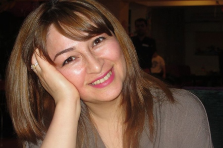 Məzar sevgisi - Səfurə Çərkəzqızının hekayəsi Məzar sevgisi - Səfurə Çərkəzqızının hekayəsi