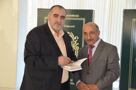 Sumqayıtda Əyyub Qiyasın 50 illik yubileyi keçirilib