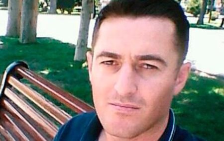 Sənsiz yaşamaq doğma bir yalana uymaqdır