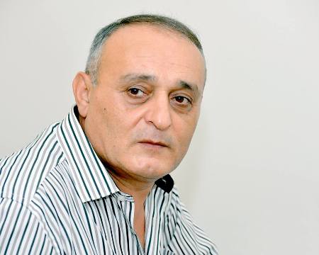 Bir ömrə dəyərdi tək səni sevmək - Vasif Süleymanın şeirləri Bir ömrə dəyərdi tək səni sevmək - Vasif Süleymanın şeirləri