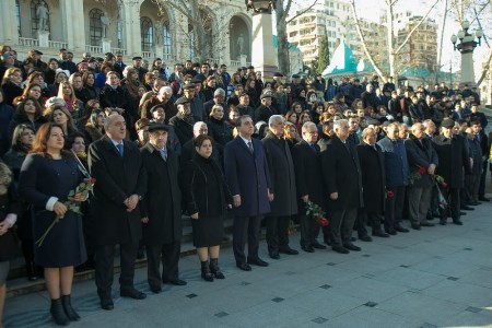 Gəncədə Cavad xanın xatirəsi anılıb