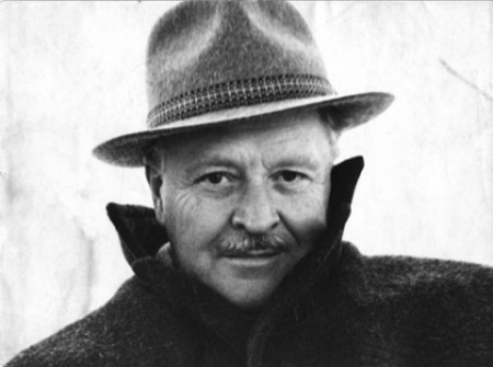 Yaşamak bir ağaç gibi tek ve hür - Nazim Hikmətin şeirləri