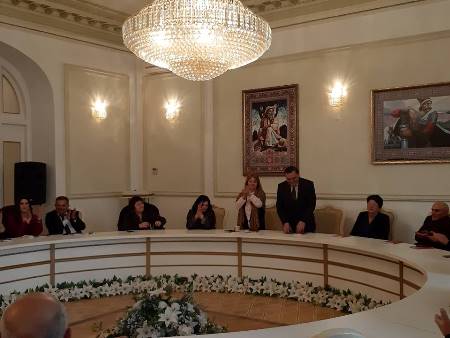 Zəka Vilayətoğlu şeirlər kitabını təqdim edib Zəka Vilayətoğlu şeirlər kitabını təqdim edib