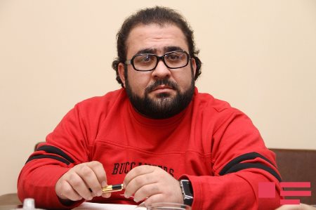 Gənc şairin dilemması