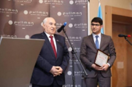 "Gənclərin Dostu" mükafatının təqdimatı olub