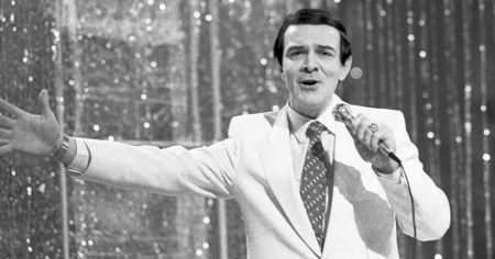 Kiyevdəki parka Müslüm Maqomayevin adı veriləcək Kiyevdəki parka Müslüm Maqomayevin adı veriləcək