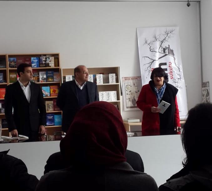 Fuad Cəfərlinin imza günü keçirilib Fuad Cəfərlinin imza günü keçirilib