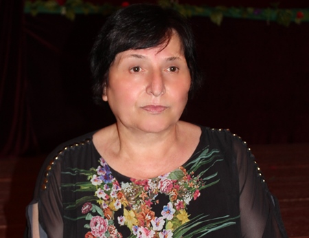 İlahi şeirlər yazılan qadın - Çağdaş qadın şairlərimizin şeirləri - 2 | MANERA.AZ