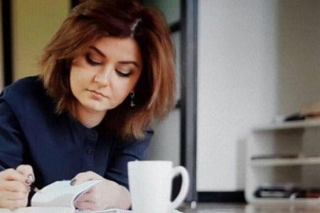 İlahi şeirlər yazılan qadın - Çağdaş qadın şairlərimizin şeirləri - 2 | MANERA.AZ