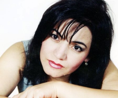 İlahi şeirlər yazılan qadın - Çağdaş qadın şairlərimizin şeirləri - 2 | MANERA.AZ