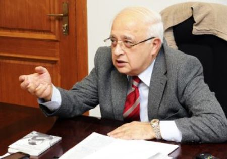 Məsuliyyətimizi nə üçün janrın boynuna atırıq? – Elçin yazır...