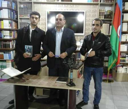 Kənan Hacının imza günü keçirilib