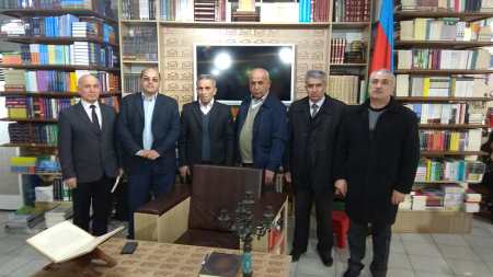 Kənan Hacının imza günü keçirilib