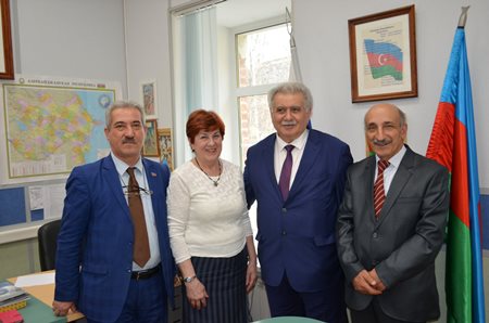 Moskva Dövlət Dilçilik İnstitutunda azərbaycanlı şairlərlə görüş