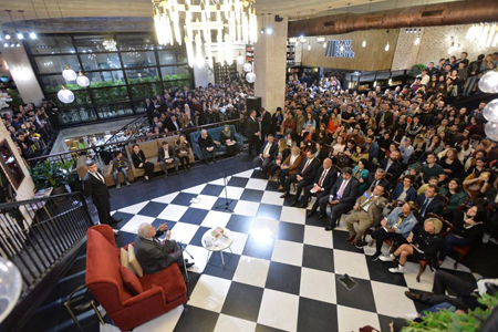 İlbər Ortaylı Bakıda izdihamla qarşılandı - FOTOlar