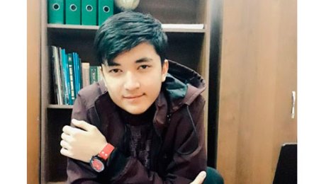 Könlümün aynasında görünməkdəsən - Mirzohid Müzəffərin şeirləri