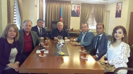 Şairlər doğulur İşıqlar kimi... Şairlər doğulur İşıqlar kimi...