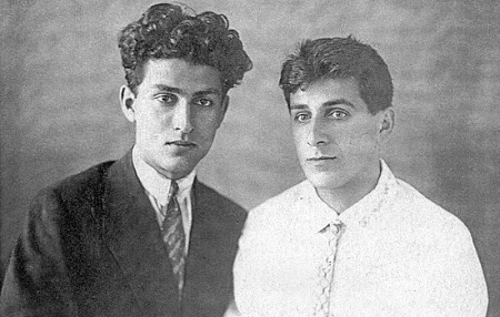 Xalq şairinin qızı: "Atamın toyundan sonra Müşfiqi aradan götürdülər" - MÜSAHİBƏ