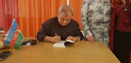 İsveçdə azərbaycanlı yazarın kitabı təqdim olunub İsveçdə azərbaycanlı yazarın kitabı təqdim olunub