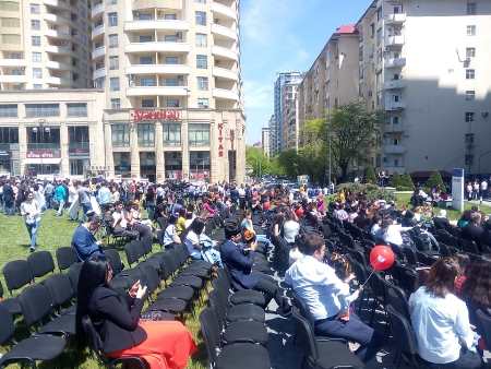 Bakıda 2-ci kitab festivalı keçirilib Bakıda 2-ci kitab festivalı keçirilib