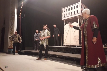 Lənkəran Teatrında yeni tamaşa oynanılıb Lənkəran Teatrında yeni tamaşa oynanılıb