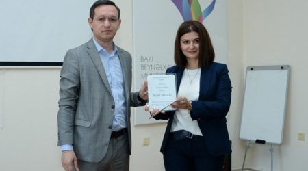 “Ədəbiyyat adamı-2019” mükafatı təqdim olunub “Ədəbiyyat adamı-2019” mükafatı təqdim olunub