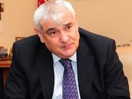 Kamal Abdulla Xalq yazıçısı oldu... - Sərəncam Kamal Abdulla Xalq yazıçısı oldu... - Sərəncam