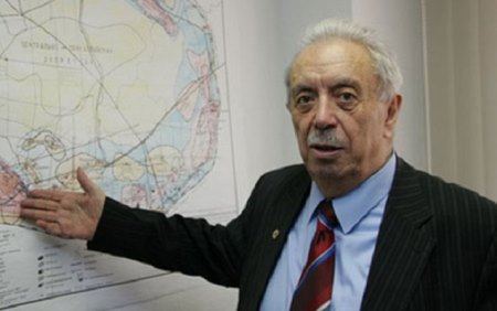 Surqut hava limanına Fərman Salmanovun adı verildi - RƏSMİ Surqut hava limanına Fərman Salmanovun adı verildi - RƏSMİ