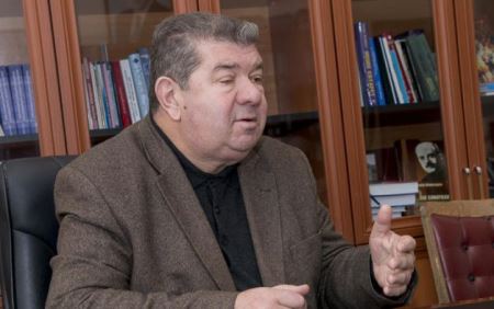 Həsrətim vuruşur xatirələrdə - Nizaməddin Şəmsizadənin şeirləri Həsrətim vuruşur xatirələrdə - Nizaməddin Şəmsizadənin şeirləri