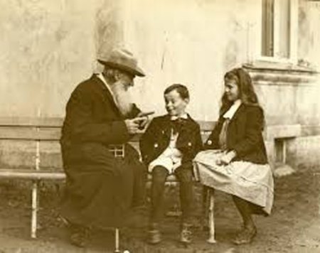 Atamla bağlı xatirələr - Tolstoyun oğlu danışır Atamla bağlı xatirələr - Tolstoyun oğlu danışır