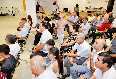 "Qatarda 18 əhvalat" hekayələr kitabı təqdim olundu - Fotolar