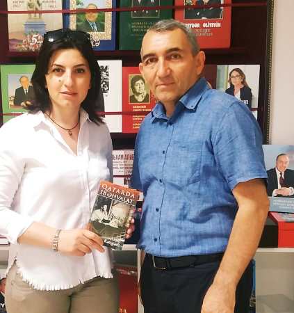 "Qatarda 18 əhvalat" hekayələr kitabı təqdim olundu - Fotolar