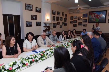 ADU jurnalistləri mükafatlandırdı - FOTOLAR